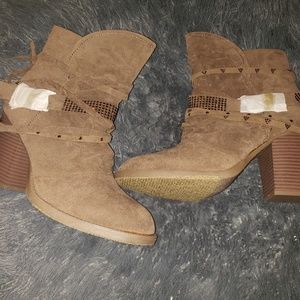 Size 12w Lane Bryant ankle boots